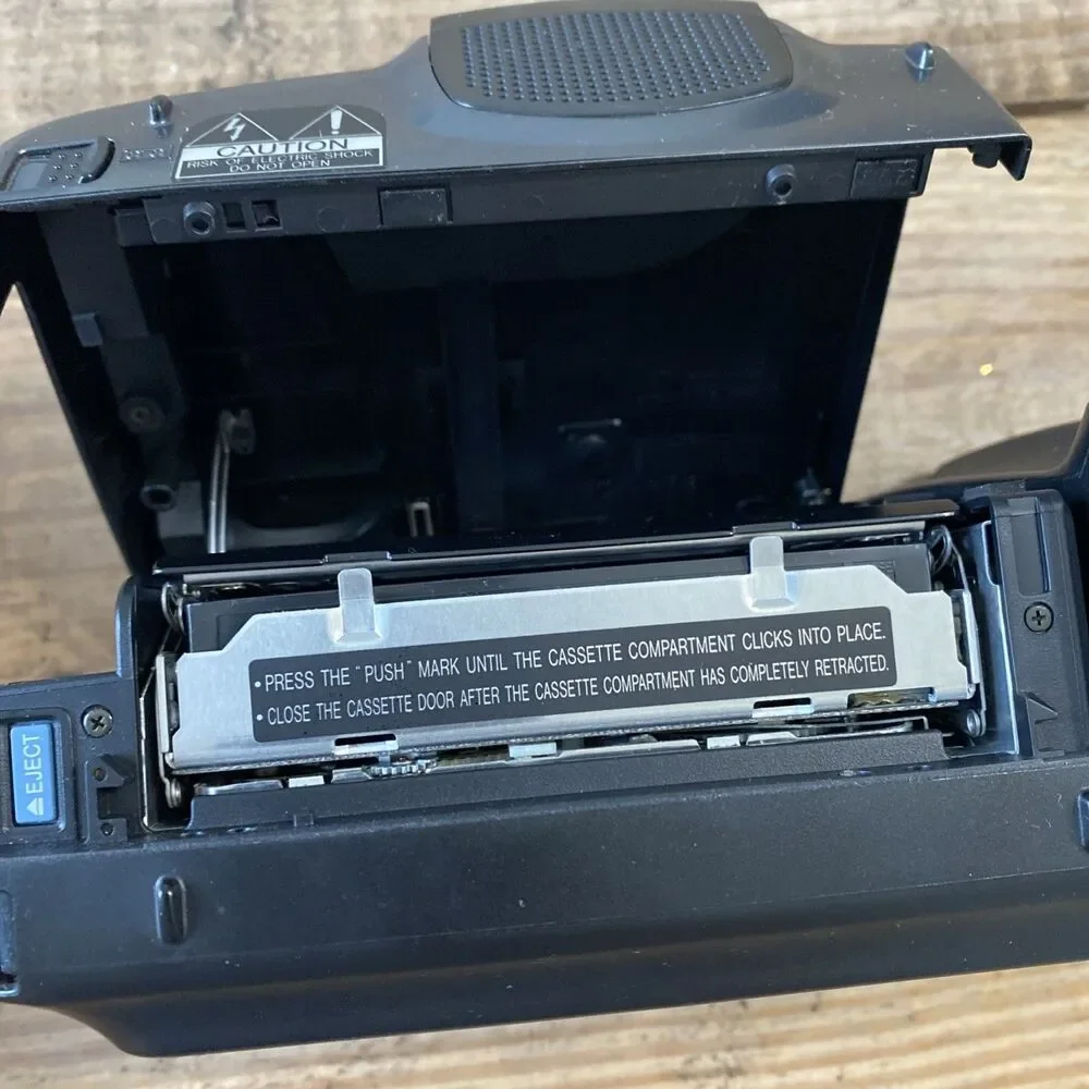 Sharp VL-E33 VL-E33U 8mm Video8 Camcorder VCR Player Camera Video Transfer